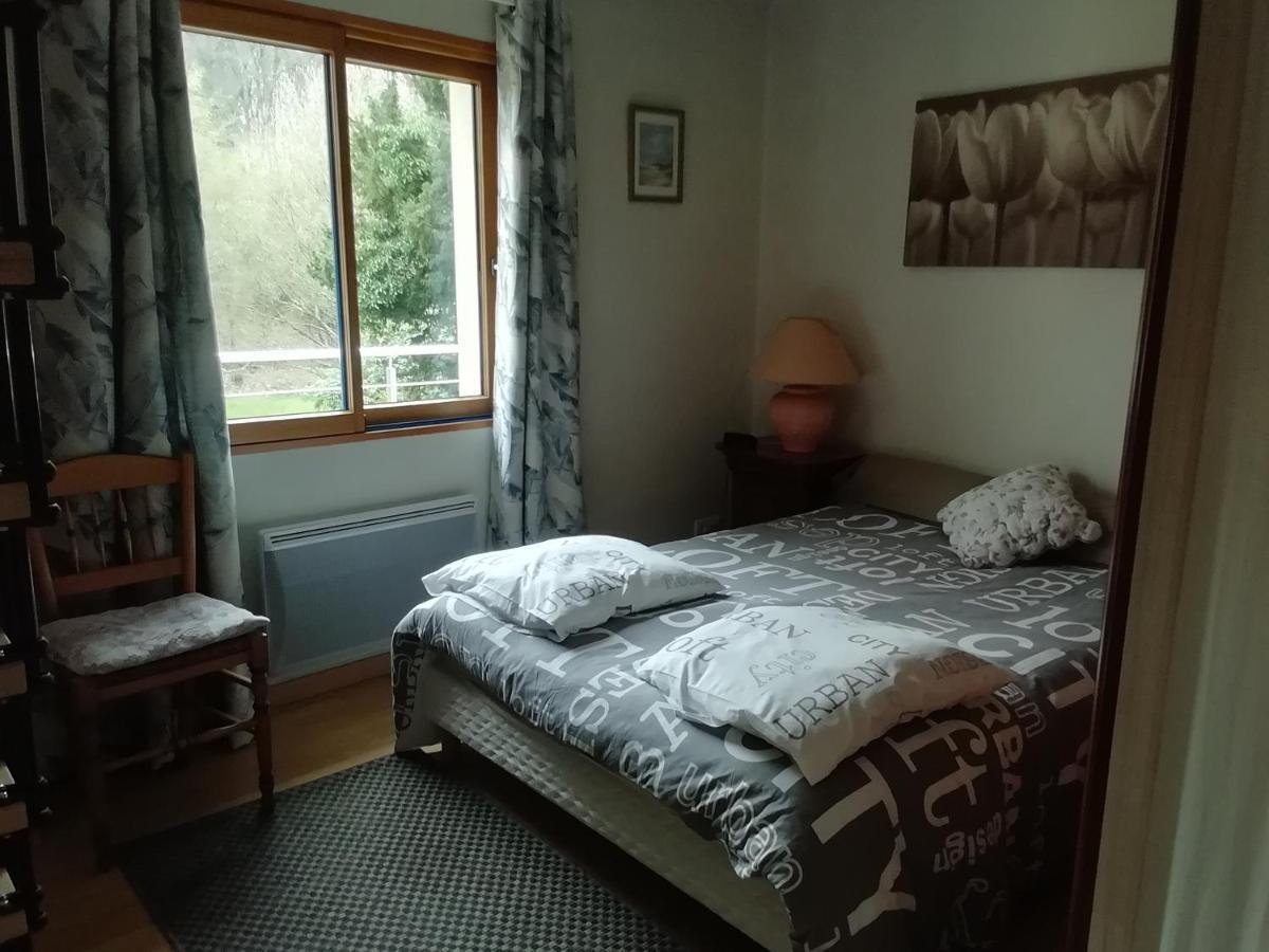Plouigneau La Maison Au Bord De L'Eau מראה חיצוני תמונה