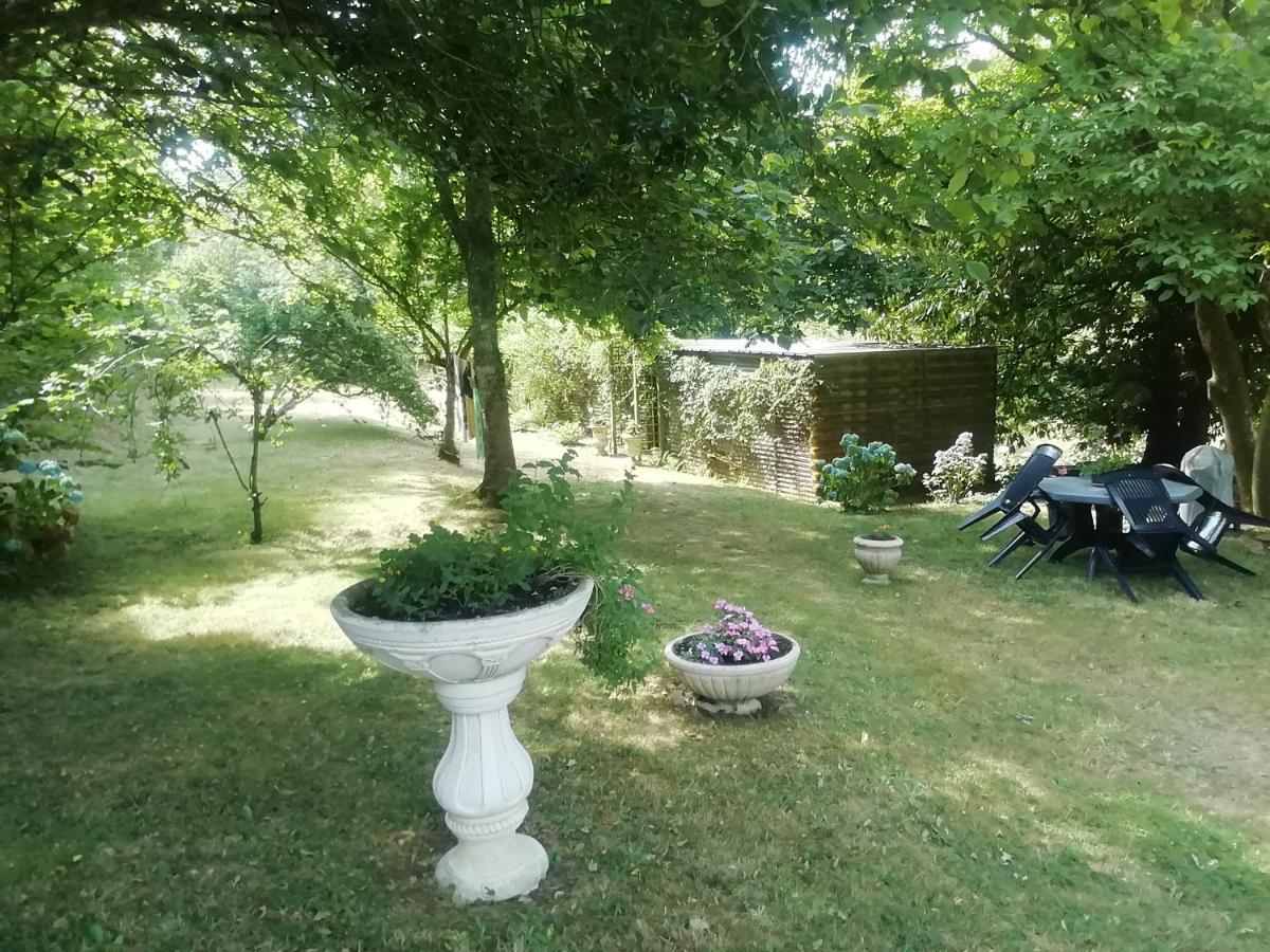 Plouigneau La Maison Au Bord De L'Eau מראה חיצוני תמונה
