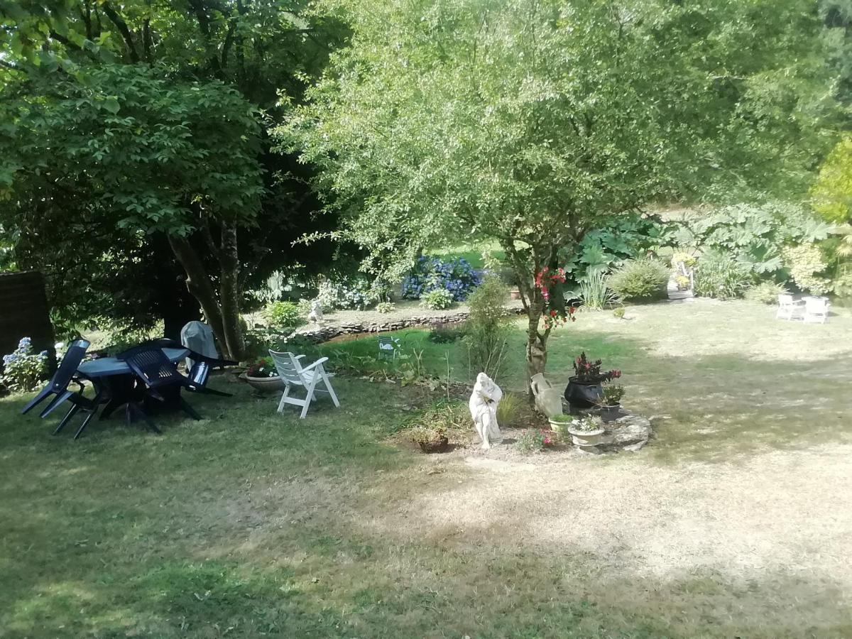 Plouigneau La Maison Au Bord De L'Eau מראה חיצוני תמונה