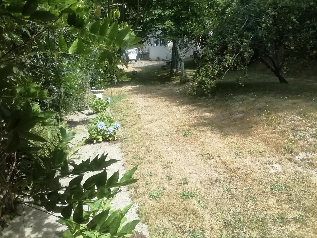 Plouigneau La Maison Au Bord De L'Eau מראה חיצוני תמונה